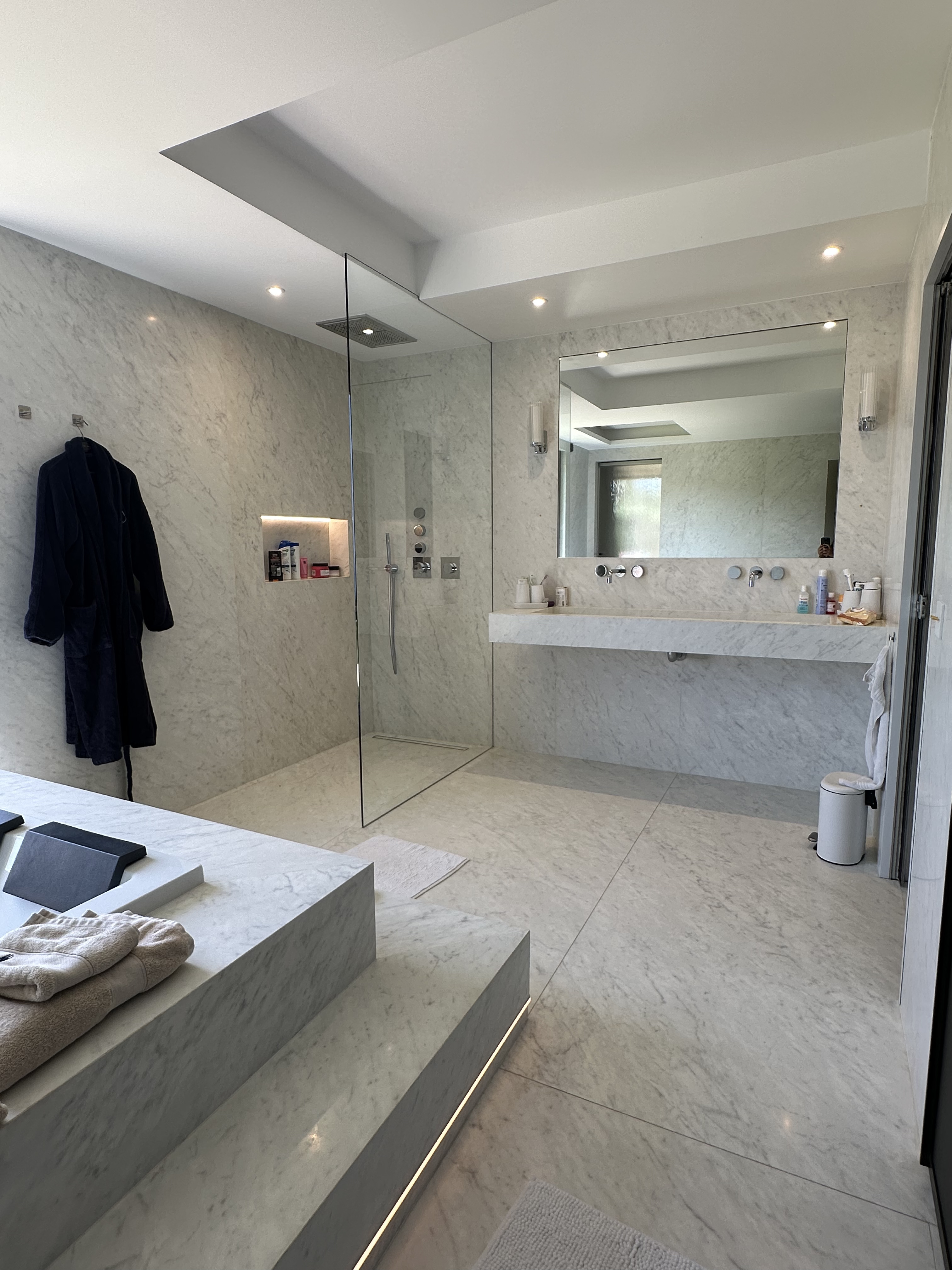 Install marble bathroom tile 